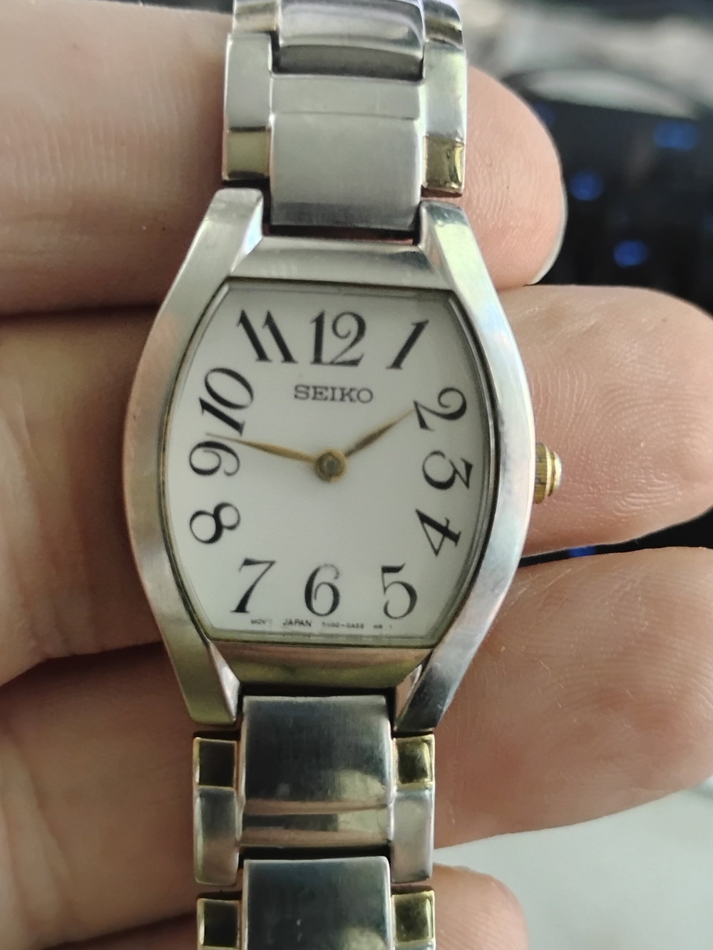 Seiko Women's Silver-Tone White Dial Bracelet Watch